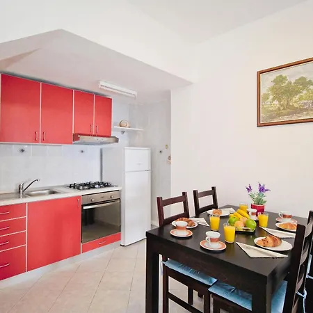 Ane Apartment *