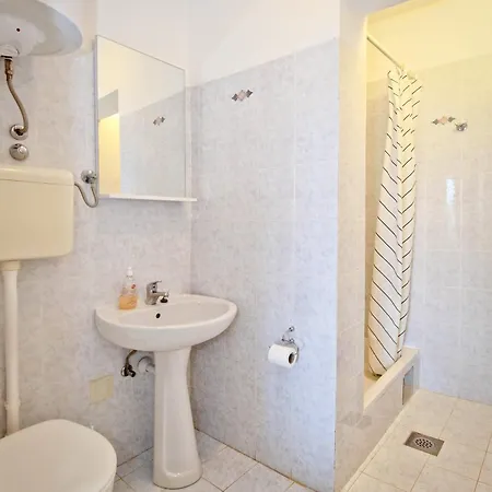 Ane Apartment Molunat